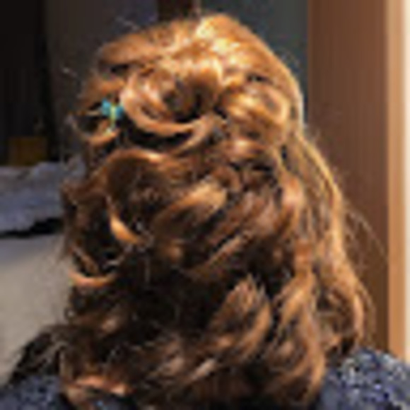 Meet your Posher, Laurie - Picture 1 of 1